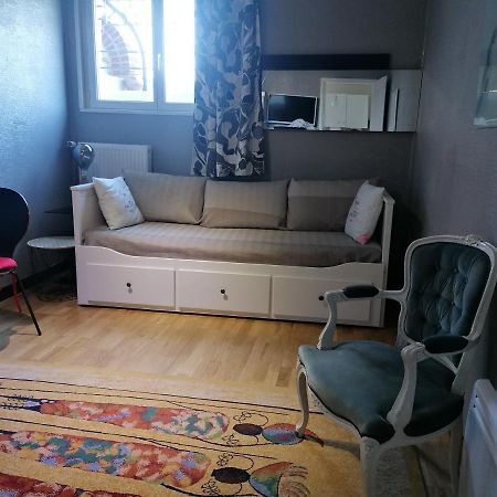 Appartement charmant tout équipé 5mn Rouen Franqueville-Saint-Pierre Extérieur photo