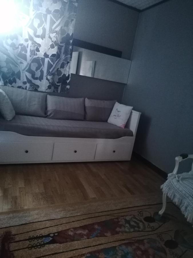 Appartement charmant tout équipé 5mn Rouen Franqueville-Saint-Pierre Extérieur photo
